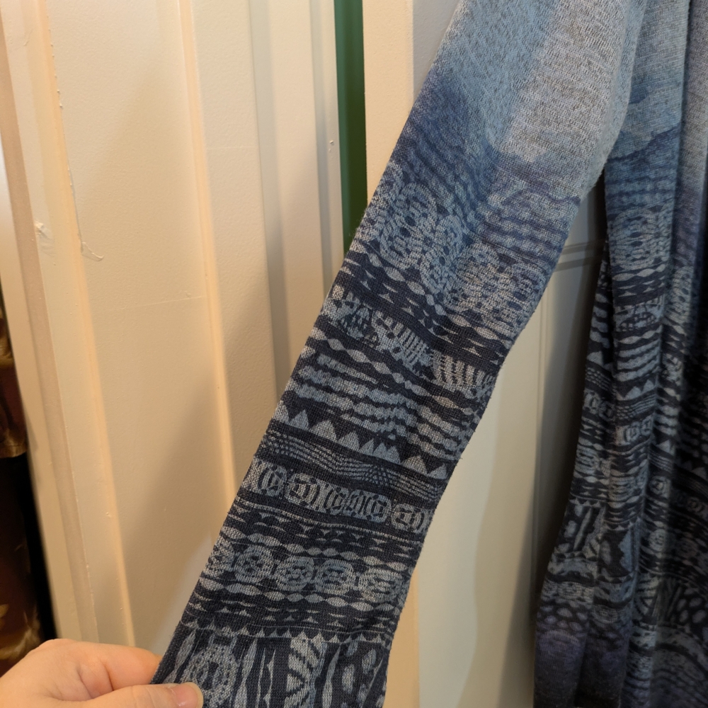 ONE WORLD Blue Ombre Pattern Open-Front Cardigan - Picture 4 of 11